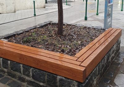 Frissítés – Megújultak a magaságyások a Lőrinc pap téren és a Krúdy Gyula utcában