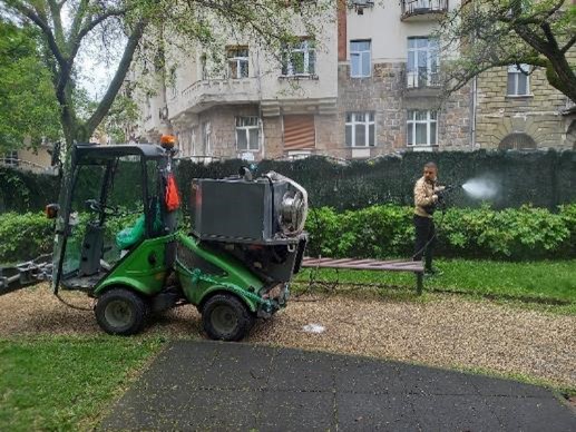 Kertészeti és karbantartási munkálatok zajlanak a kerület több pontján