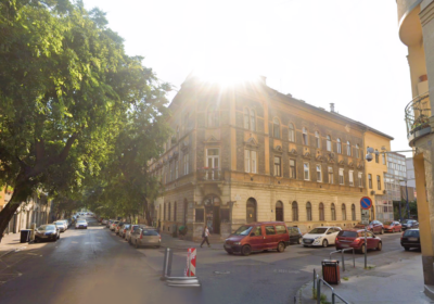 Úttestbeszakadás a Dankó és Szerdahelyi utca sarkán