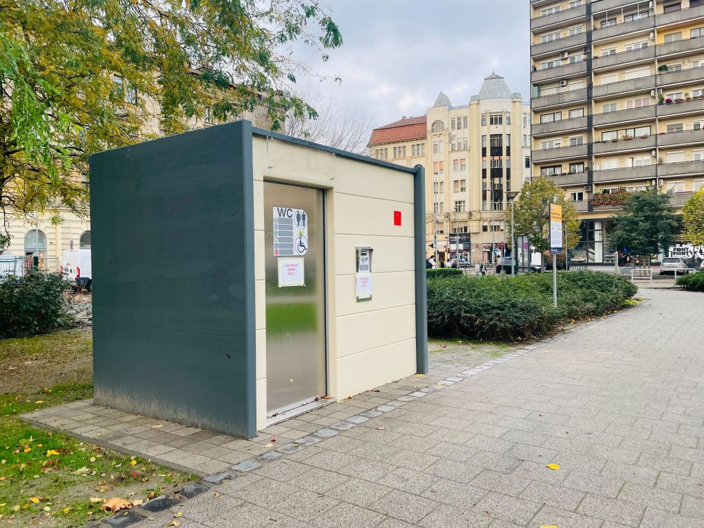 Tájékoztatás – a II. János Pál pápa téri nyilvános WC ideiglenesen nem üzemel