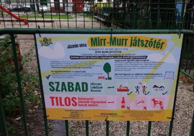 Jázmin utcai játszótéren a hintajavítási munkálatok zajlanak